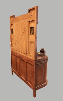 BYRÅ MED UPPSATS, Sydeuropa, 1900-talets första hälft.