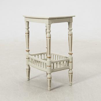 Chairs, a pair, and a table, new Rococo/new Renaissance around 1900.