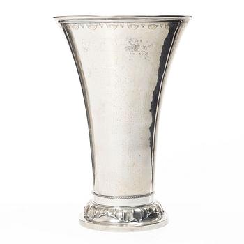 Guldsmedsaktiebolaget (GAB), Beaker/vase, silver, Stockholm 1936.