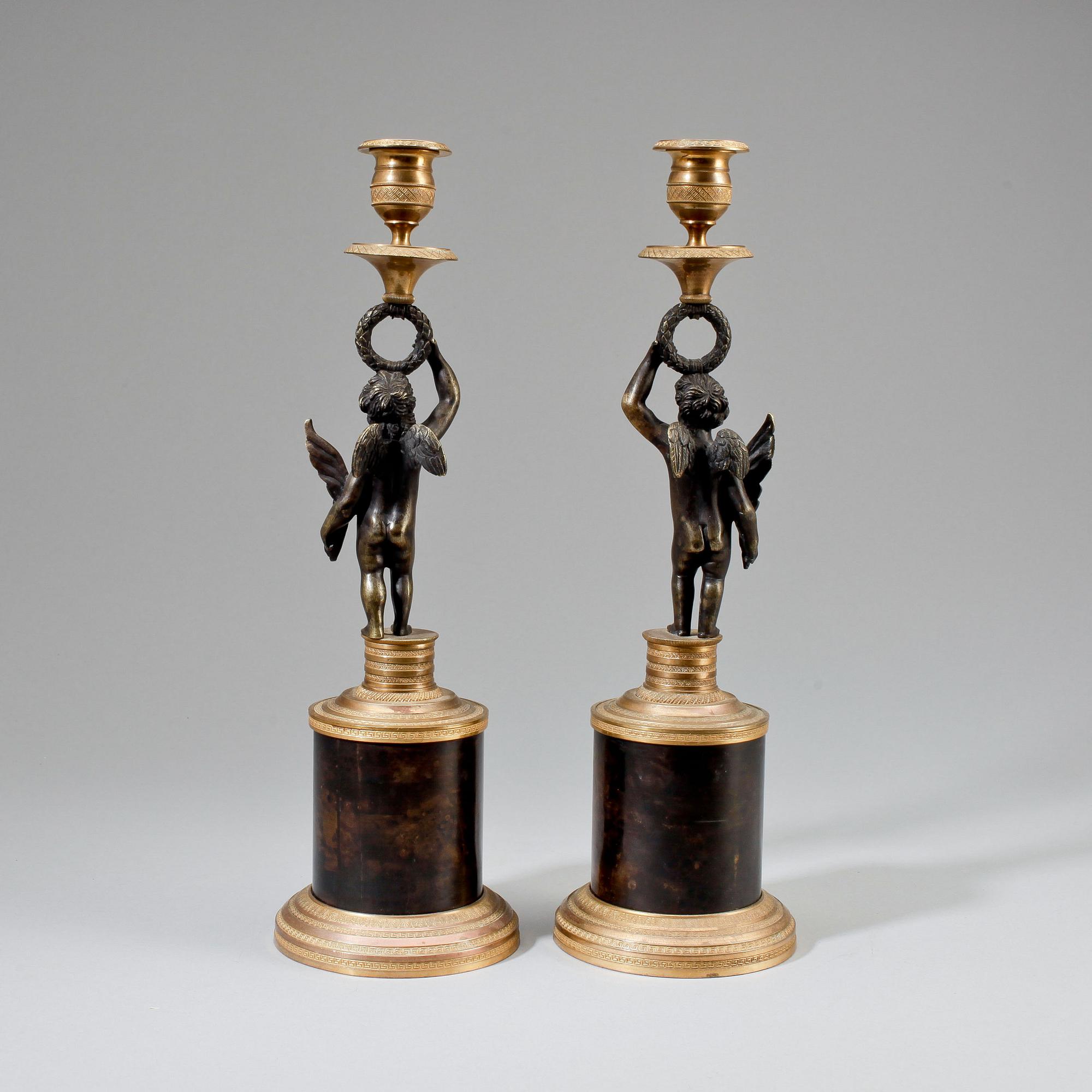 LJUSSTAKAR, ett par, empire, 1800-talets första hälft.