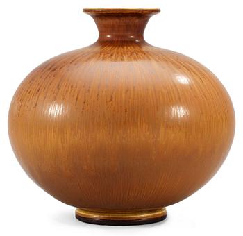 1147. A Berndt Friberg stoneware vase, Gustavsberg studio 1977.