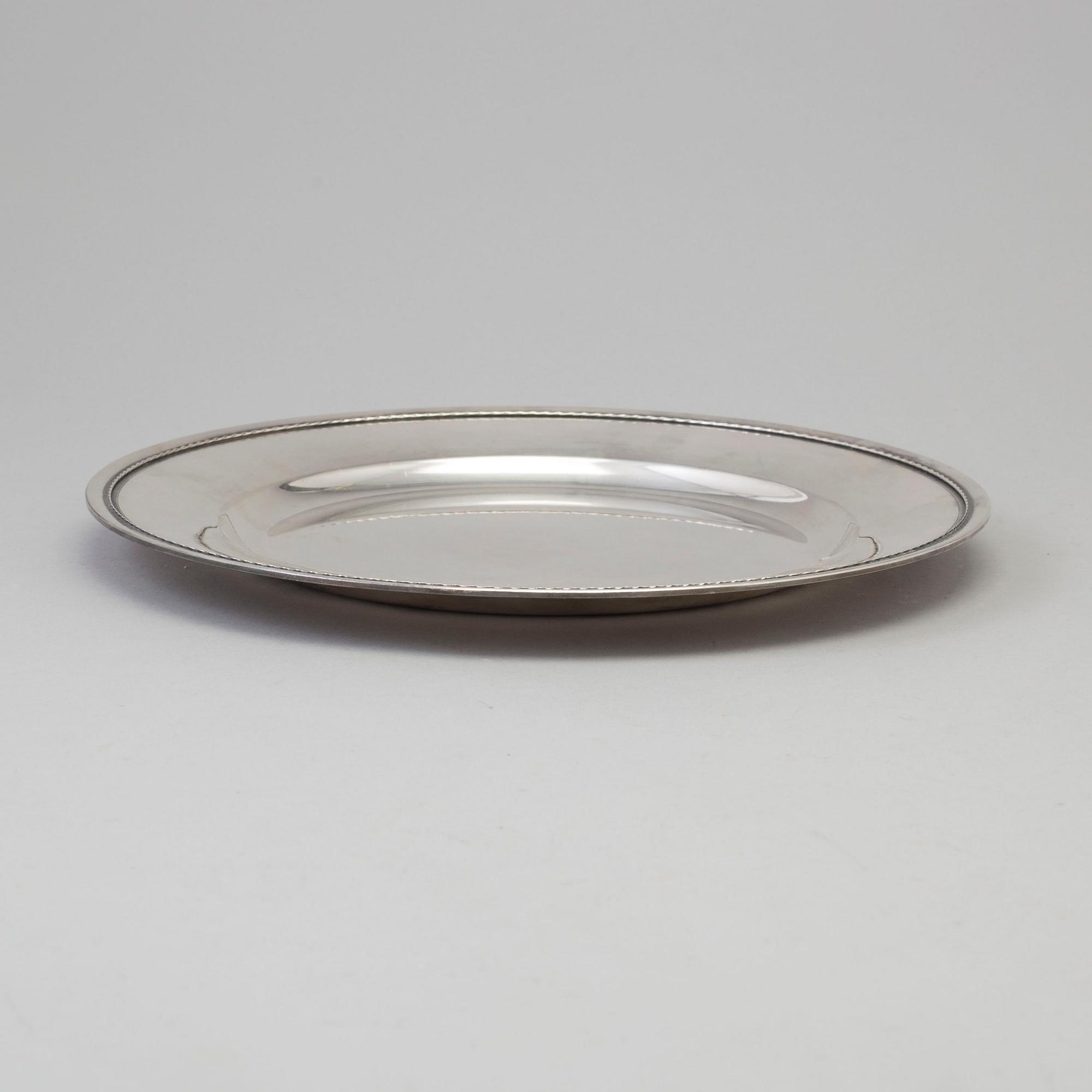 A silver dish from GAB in Stockholm, 1948.