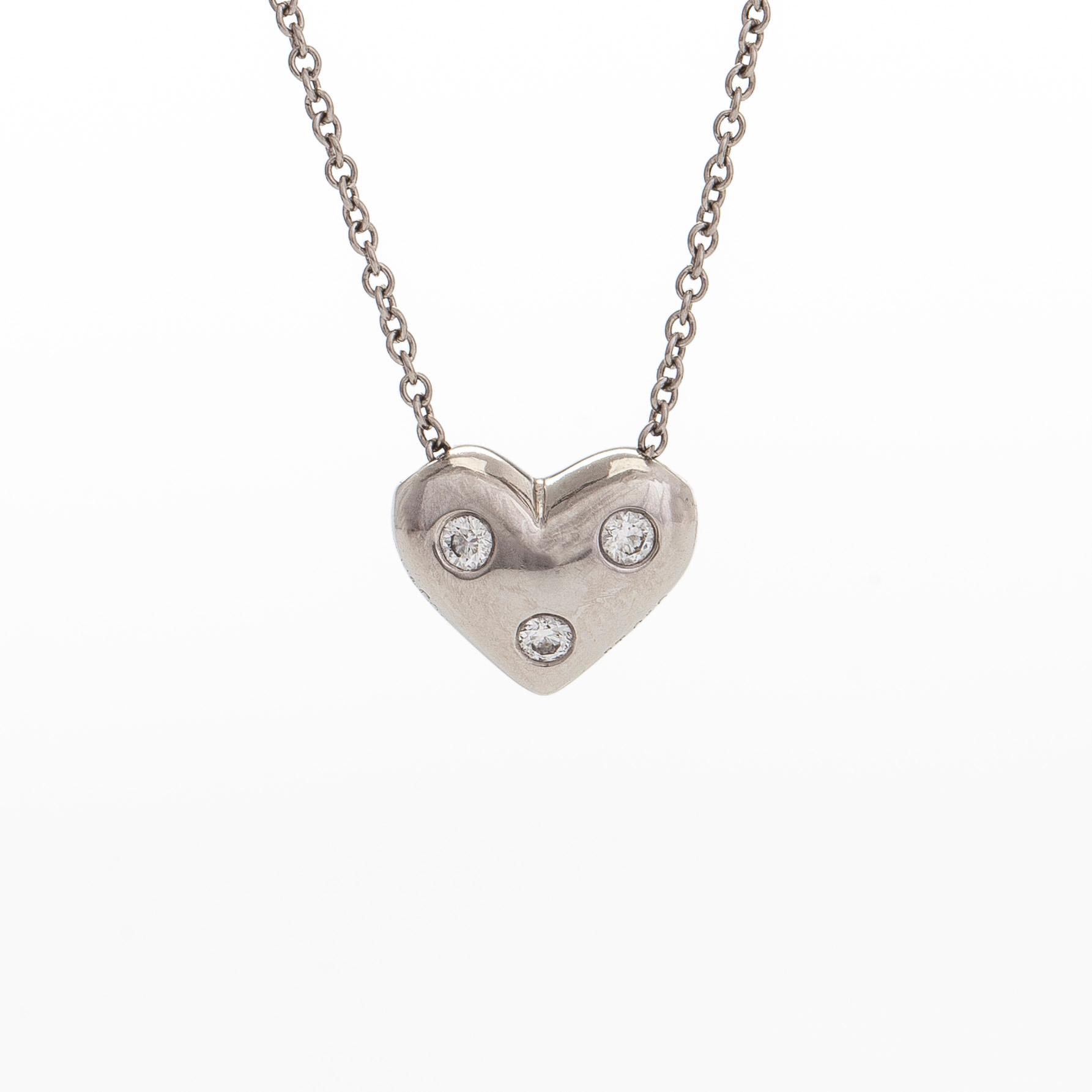 Tiffany & Co, halsband,  platina, med hänge i form av hjärta och diamanter.