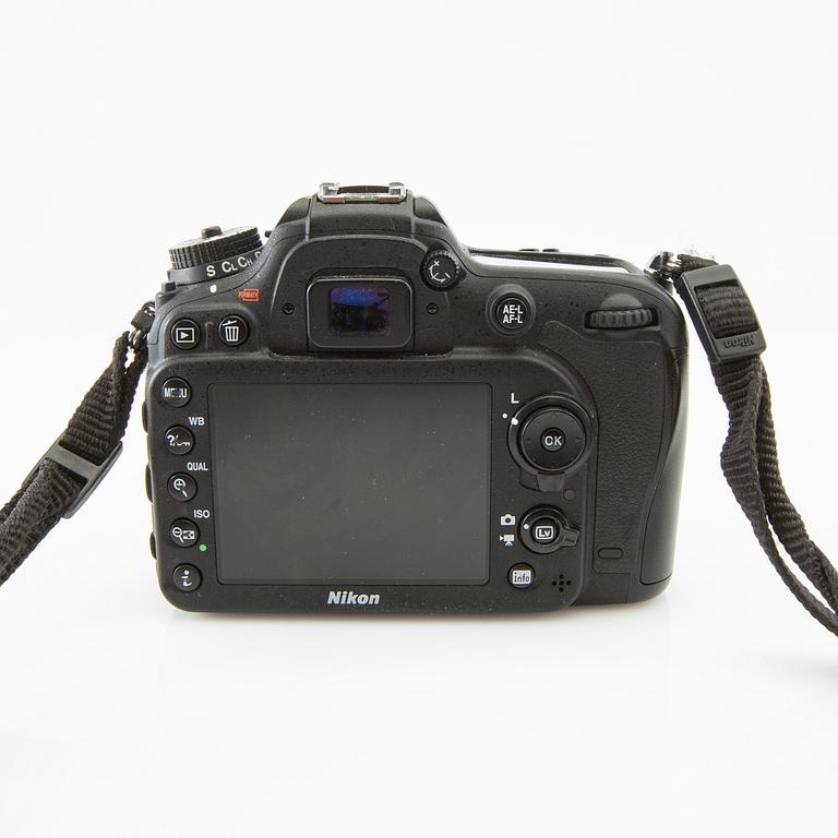 Camera Nikon D7200 along with 5 lenses and a bag.