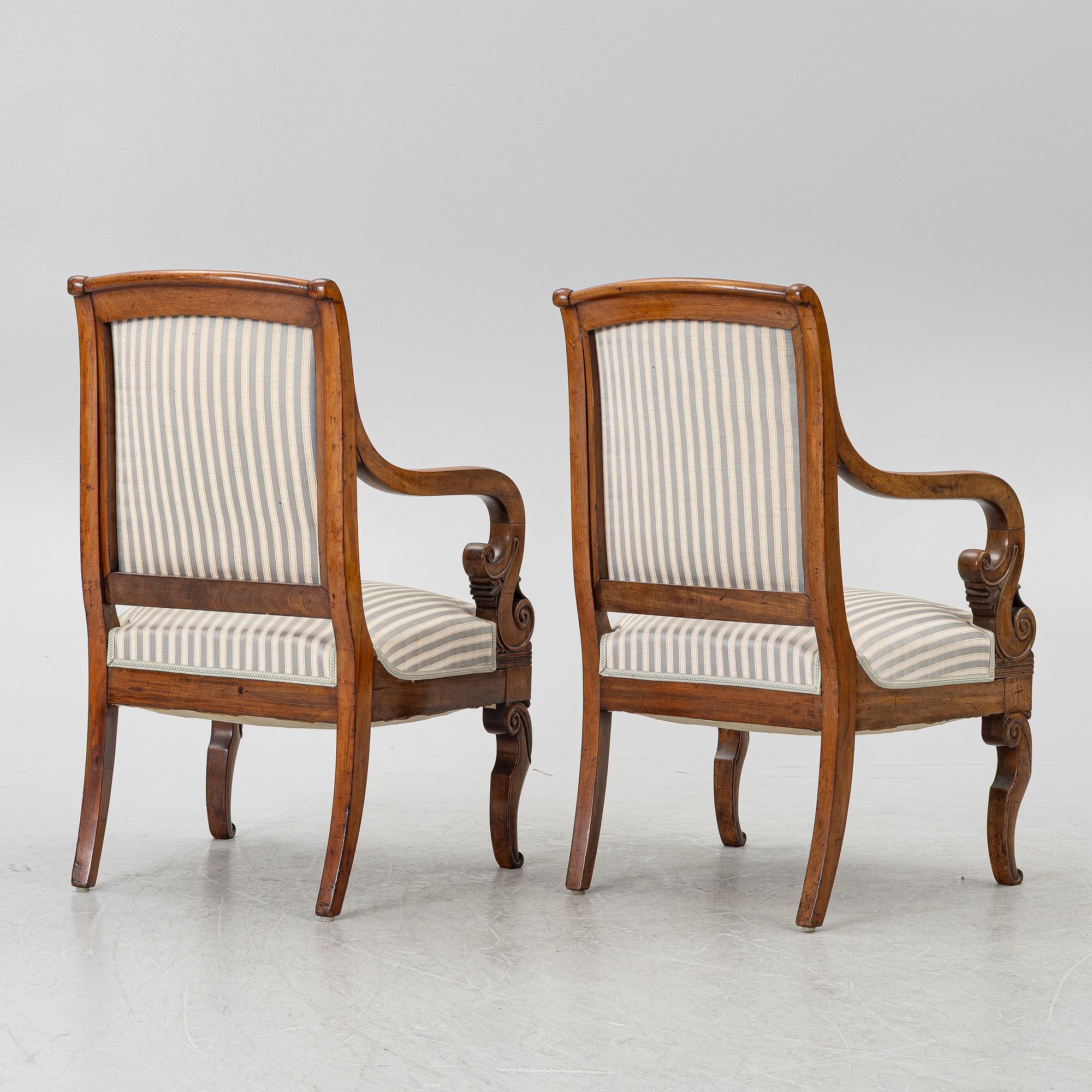 Karmstolar, ett par, Empire, 1800-talets första hälft.