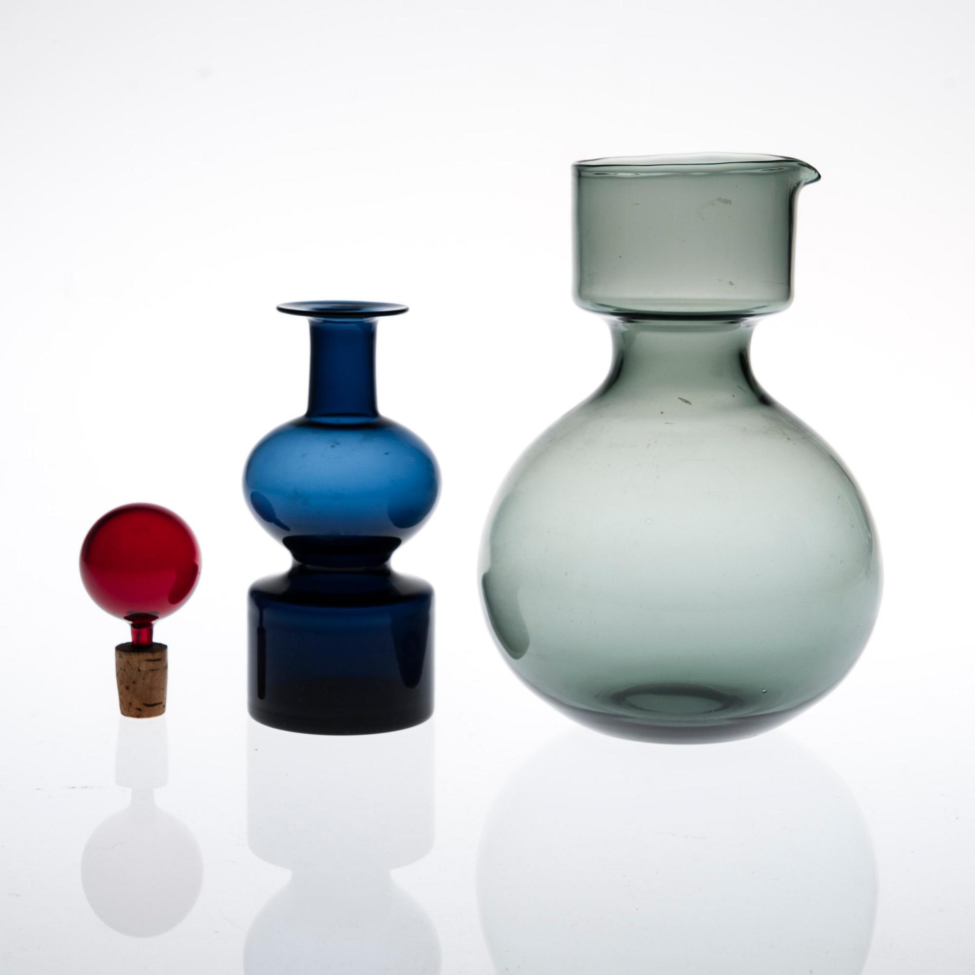 KARAHVI, lasia, "Kremlin kellot", signeerattu K. Franck, Nuutajärvi Notsjö -63.