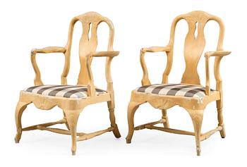 323. A PAIR OF ARMCHAIRS.