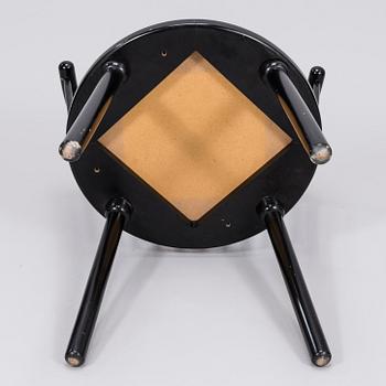 Arm chair from the latter half of the 20th century.