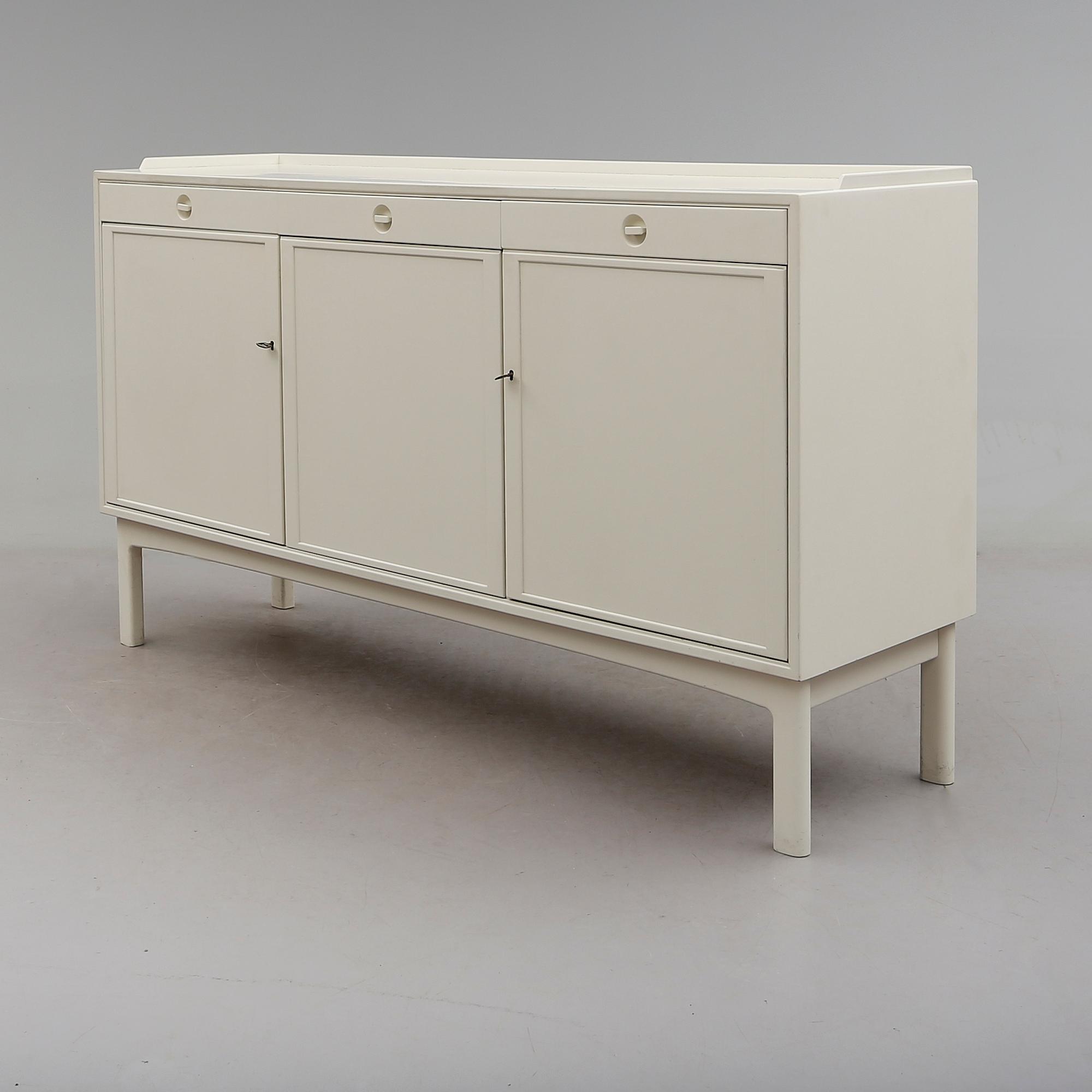 SIDEBOARD, Sven Engström & Gunnar Myrstrand, Skaraborgs Möbelindustri AB, 1900-talets andra hälft.