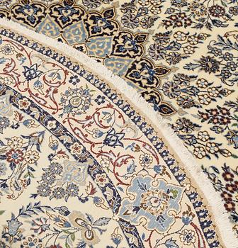 A part silk Nain rug, so called 9LAA, diameter c. 203 cm.