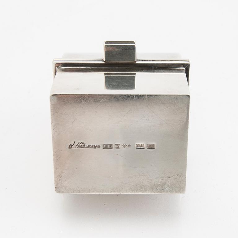 A Swedish 20th century set of two sterling silver boxes mark of Lars Håkansson Malmö 1983 and 1998 weight 210 grams.