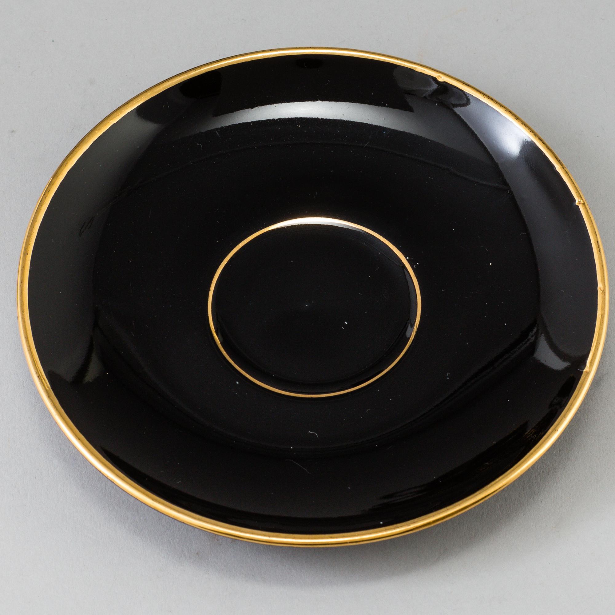 MOCCAKOPPAR / ESPRESSOKOPPAR med FAT, 6 st, Porcelain Fabriken Norden, Köpenhamn, 1900-tal.