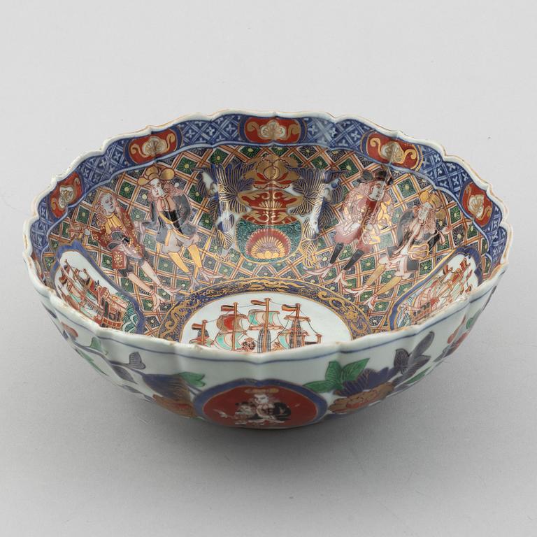 An "Black Ship" namtan porcelain bowl, Japan, Meiji/early 20th century.