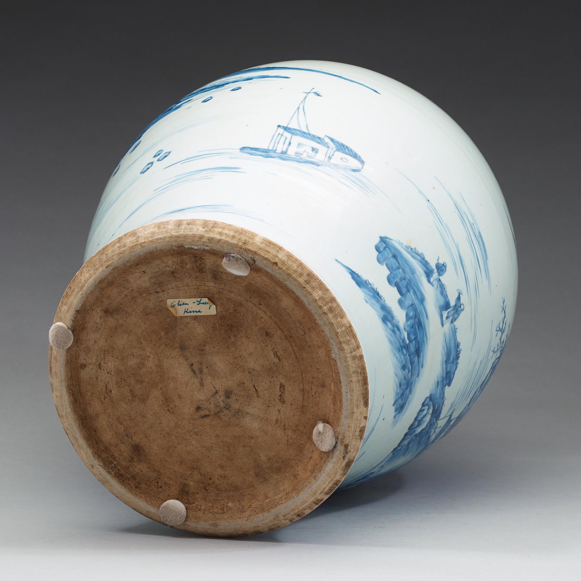 A large blue and white vase, Qing dynasty, Qianlong (1736-95).