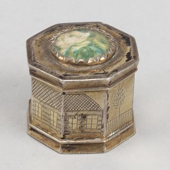 Four silver snuff boxes, including Johan Wilhelm Hultgren, Ronneby 1892.