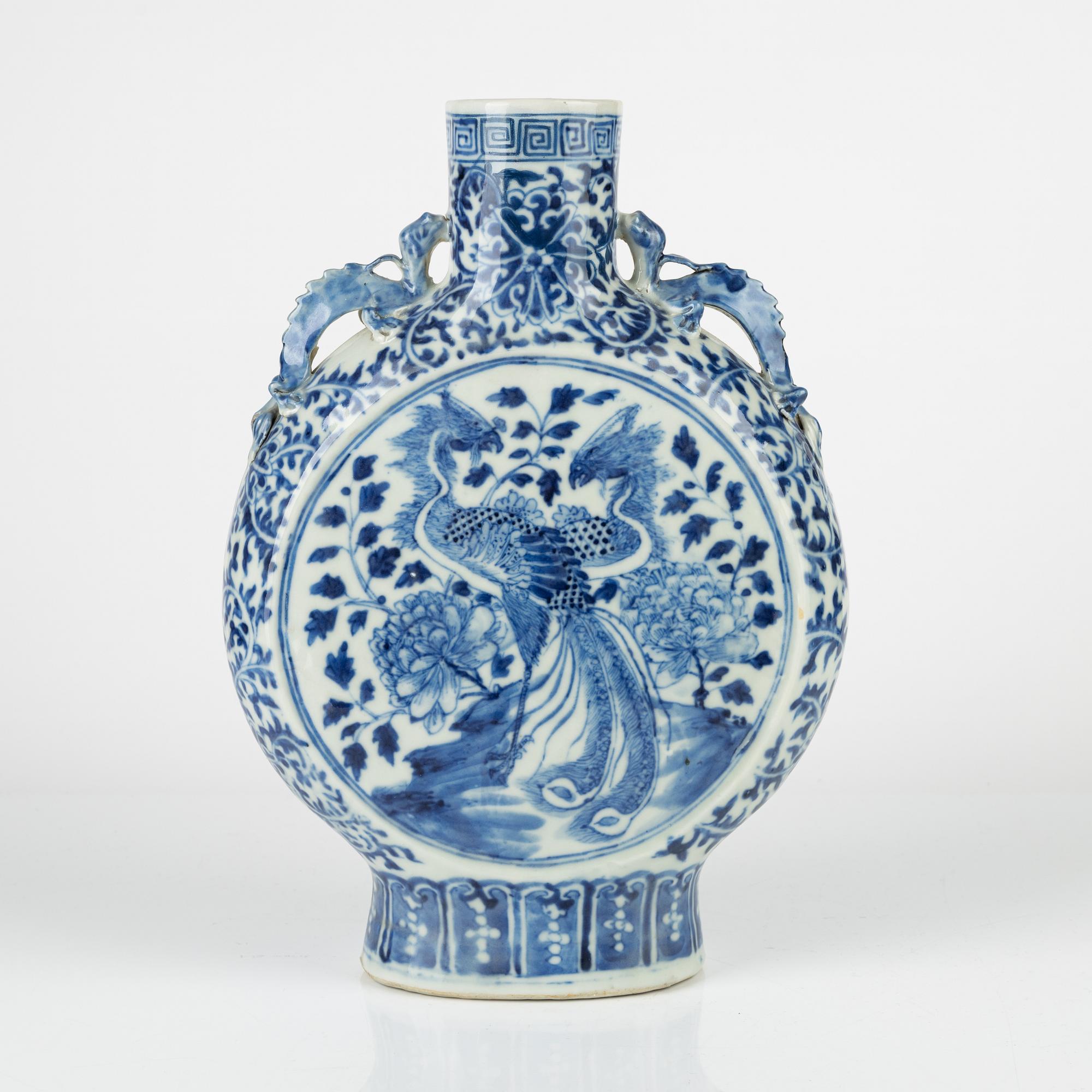 A blue and white Chinese moonflask, late Qing dynasty.