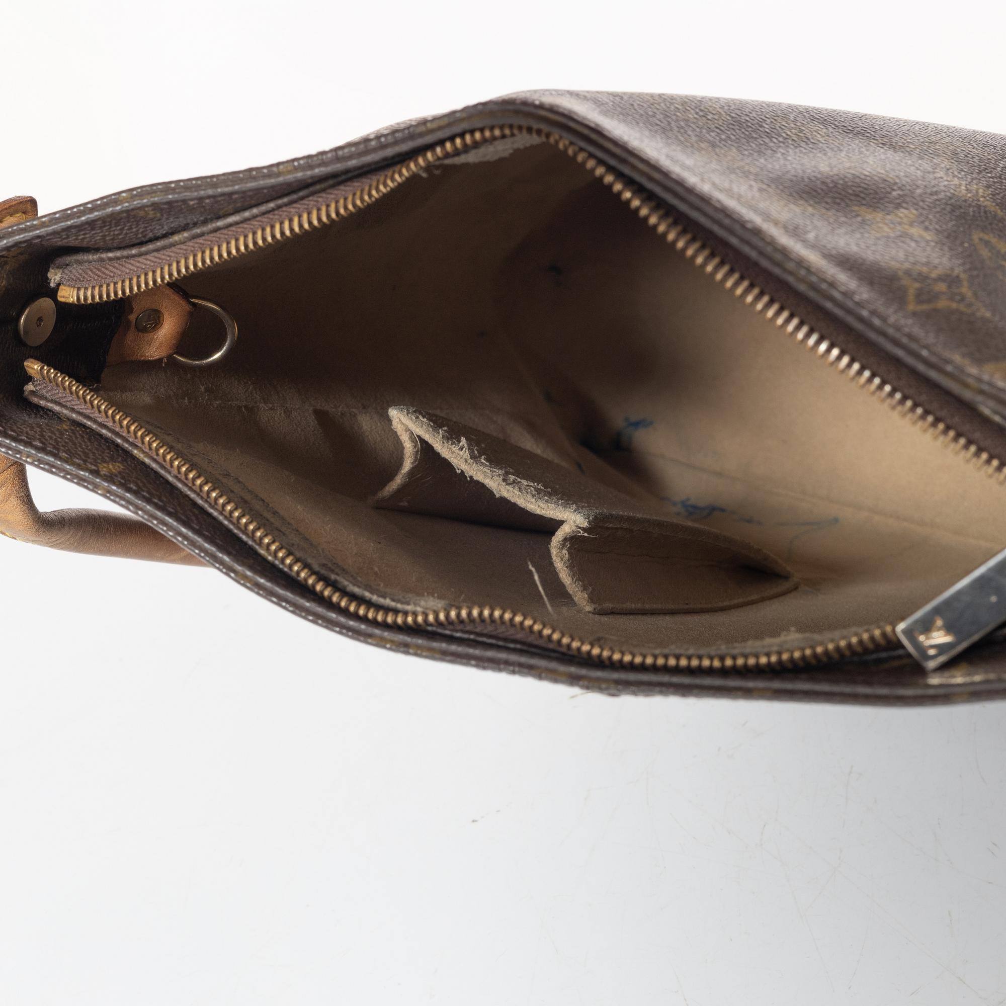 Louis Vuitton, bag, "Looping GM".
