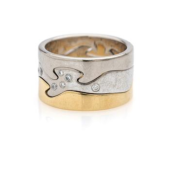 Georg Jensen, ring, "Fusion", 3 +1 delar, 18K guld och vitguld, med briljantslipade diamanter.