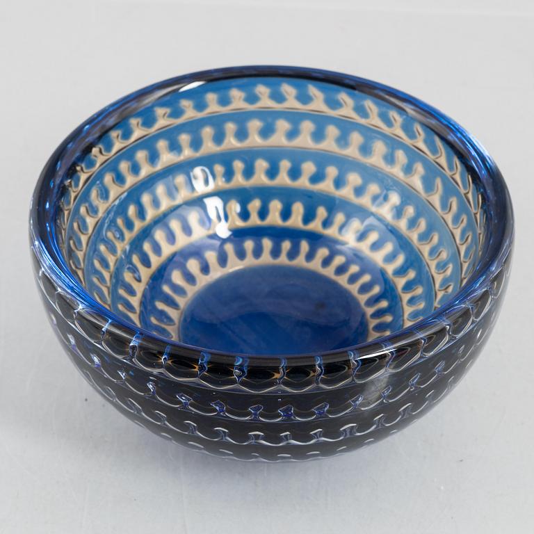 Edvin Öhrström, an "Ariel" glass bowl, Orrefors, Sweden, 1976.