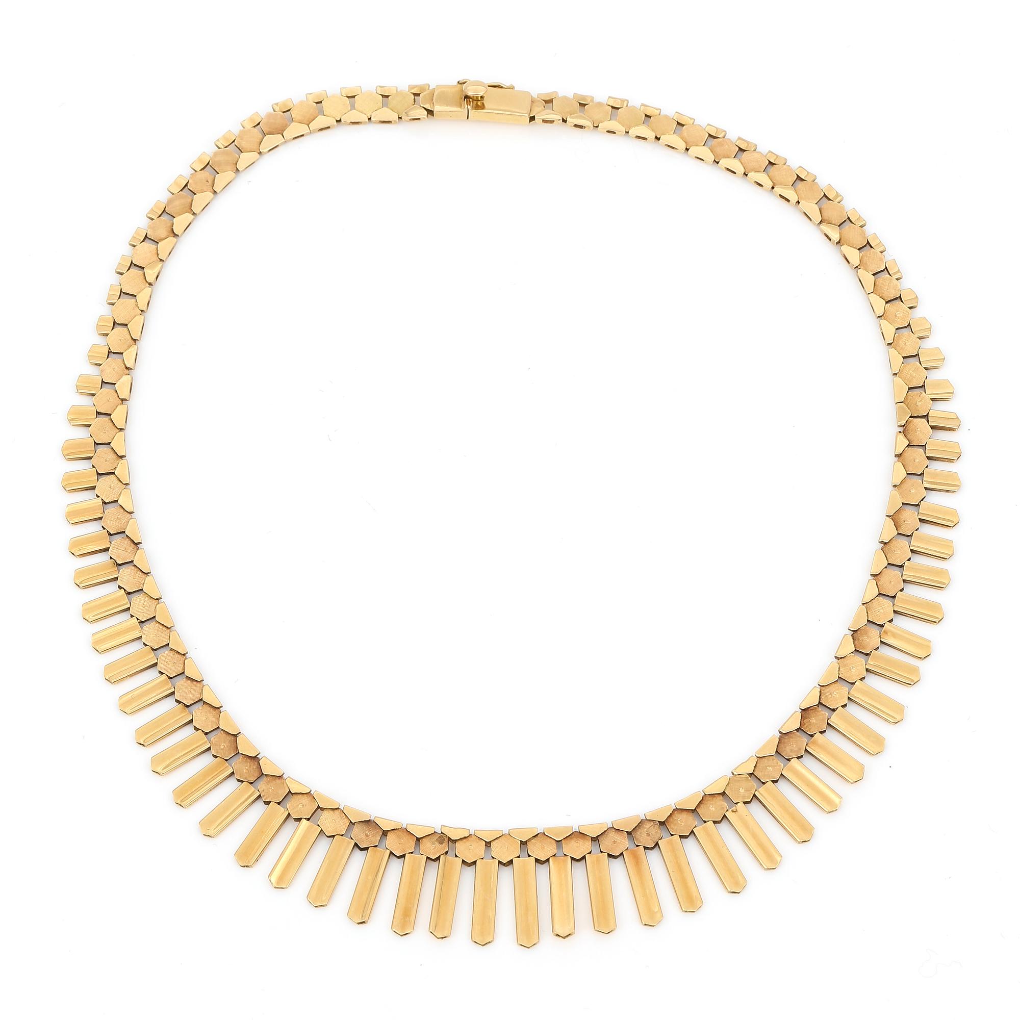 COLLIER, 18K guld, troligen Italien, andra hälft 1900-tals. Total vikt ca 33,26 g.