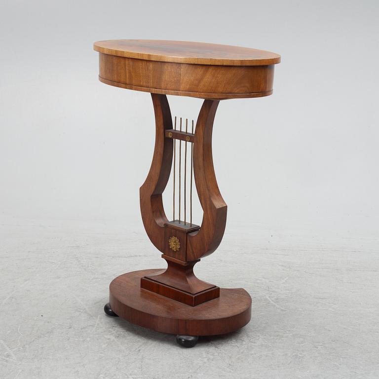 A sewing table, Karl Johan, first half of the 19th century.