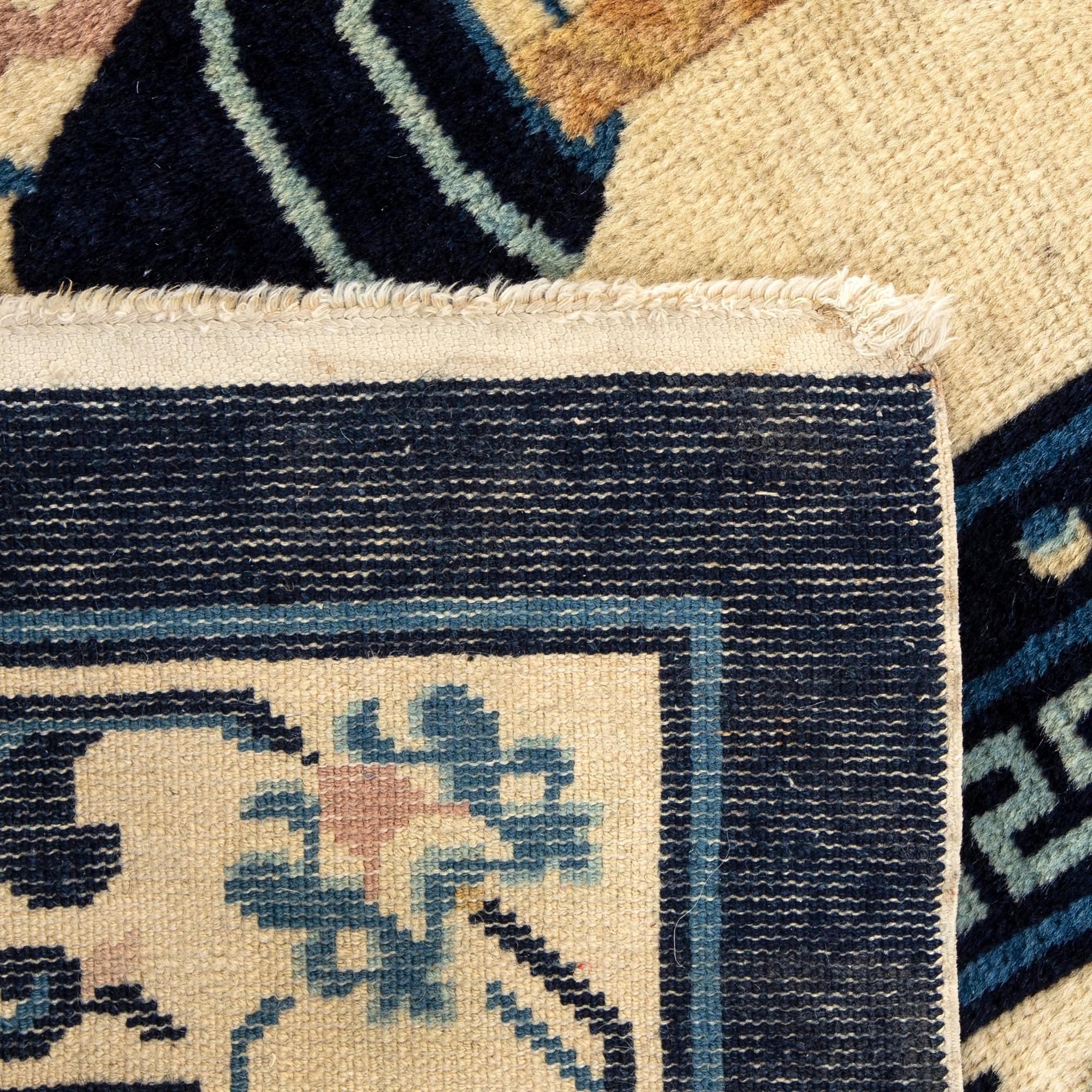 An semiantique/antique Chinese Baotou carpet ca 160 x 250 cm.