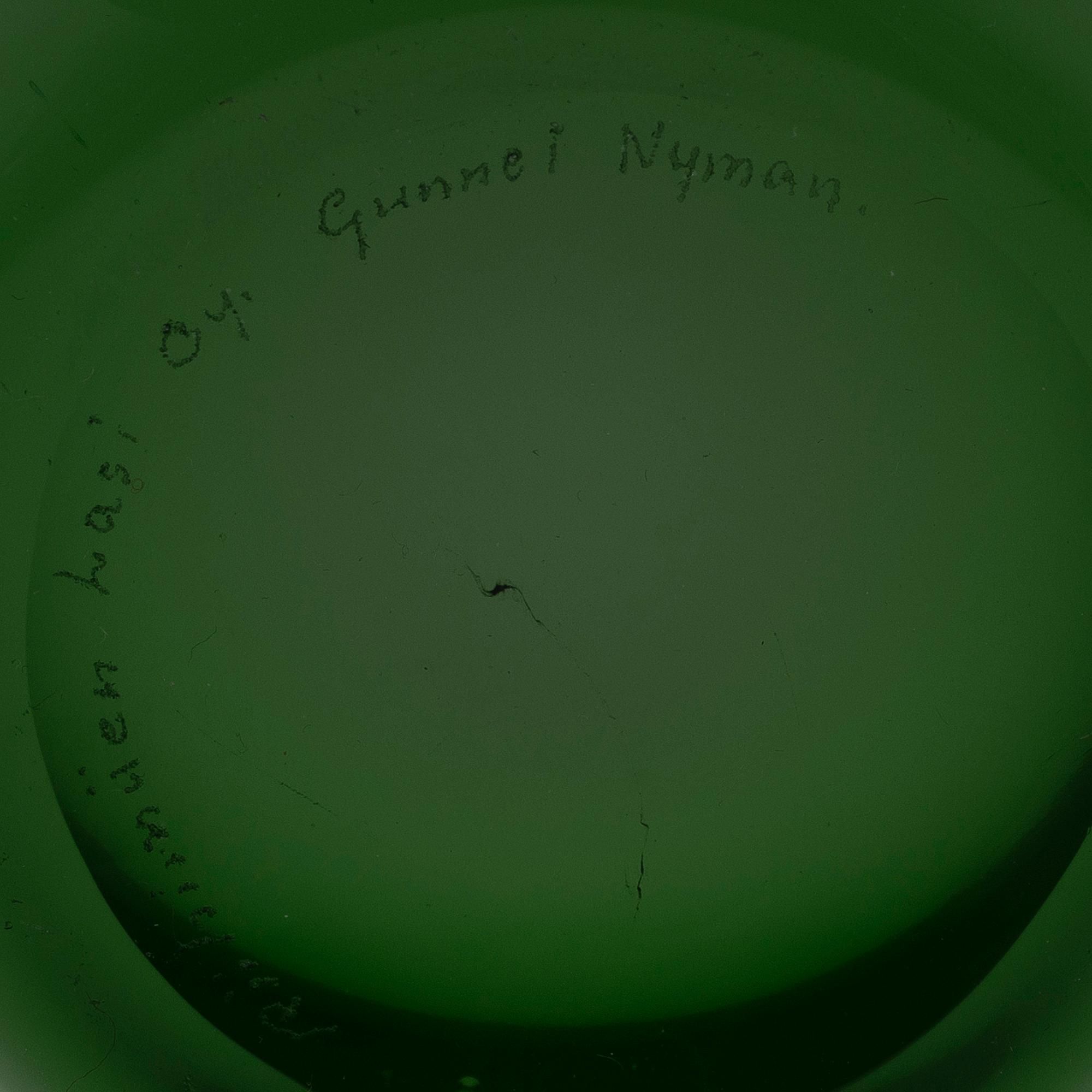 GUNNEL NYMAN, VAS. Snäckan. Signerad Riihimäen lasi Oy Gunnel Nyman.