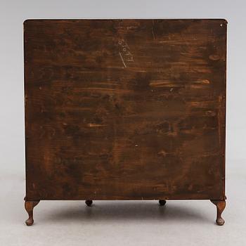 VITRINSKÅP, England, 1900-talets första hälft.