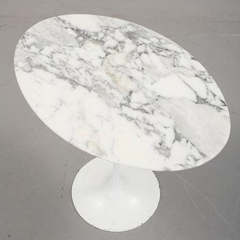 BORD, "Tulip", Eero Saarinen, Knoll International.