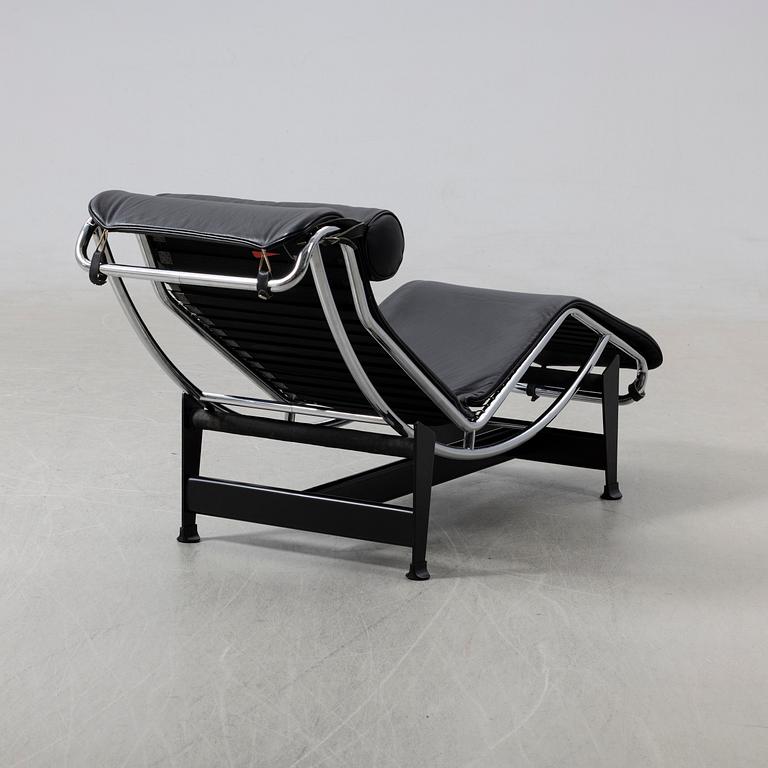 Charlotte Perriand, & Le Corbusier, vilstol, "LC4", Cassina, Italien.