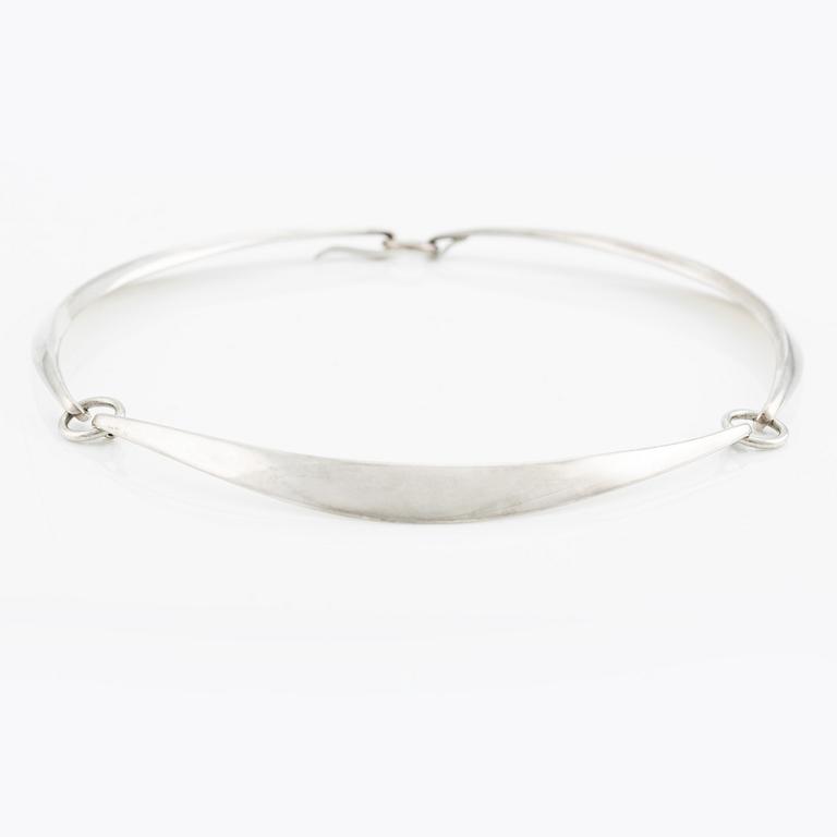 Hans Hansen necklace, sterling silver, model 320.