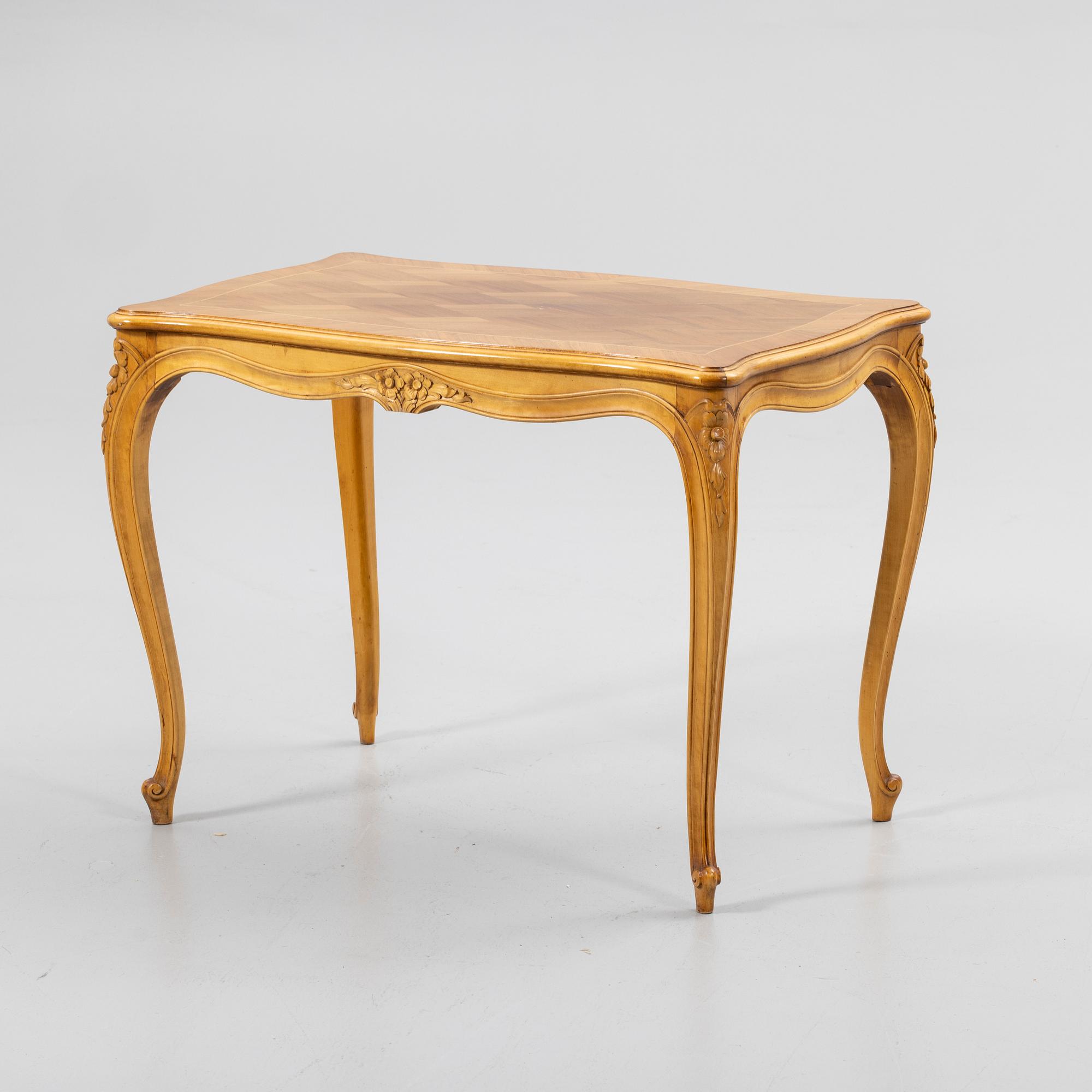 Salon suite, 4 pieces, Louis XV style, 20th century.