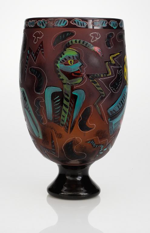 An Ulrica Hydman-Vallien vase, Pilchuck, USA 1986.