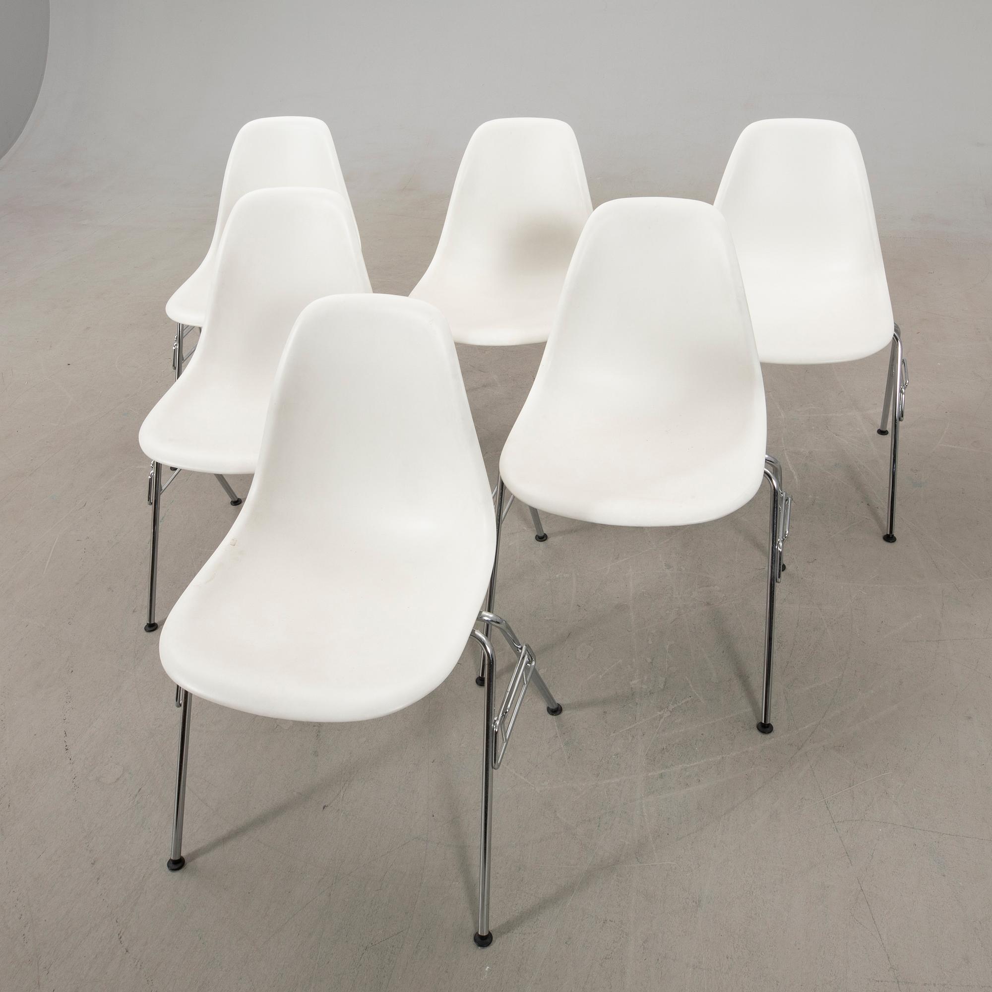 Charles & Ray Eames, stolar 6 st "DSS Plastic side chair" för VItra 2002.