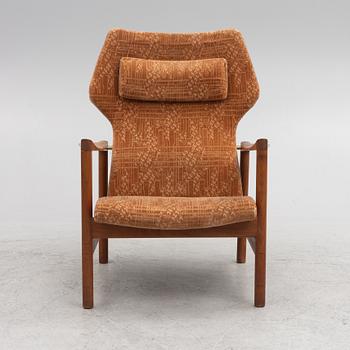 A mid20th century armchair.