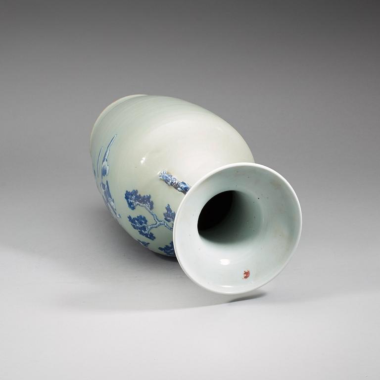 A blue and white against celadon green vase, Qing dynasty, 19th Century.