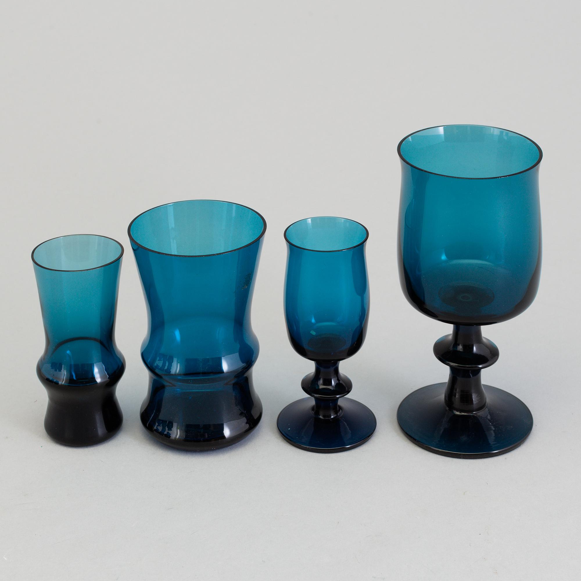 BERTIL VALLIEN, glasservis "Basun",  51 delar, Boda.
