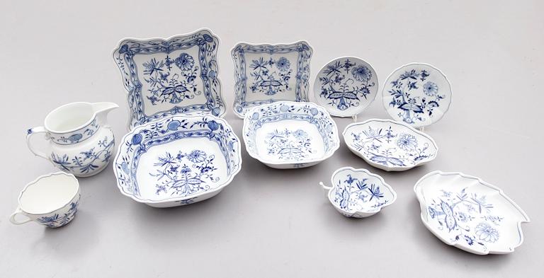 SERVISPORSLIN, 17 delar, Meissen, 1900-talets andra hälft.