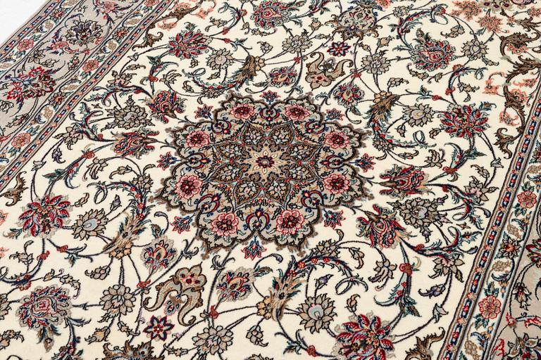 Matta, Isfahan, silkesinslag samt silkesvarp, 240x160 cm.