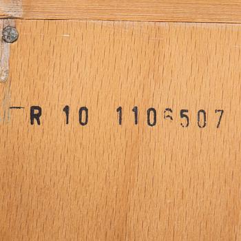 Hans J. Wegner, skåp, "RY-20" för Ry Möbler, Danmark, 1960-tal.