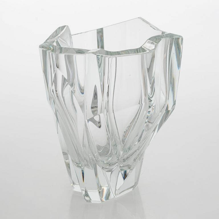 Tapio Wirkkala, vas, "Isberg", signerad Tapio Wirkkala 3825.