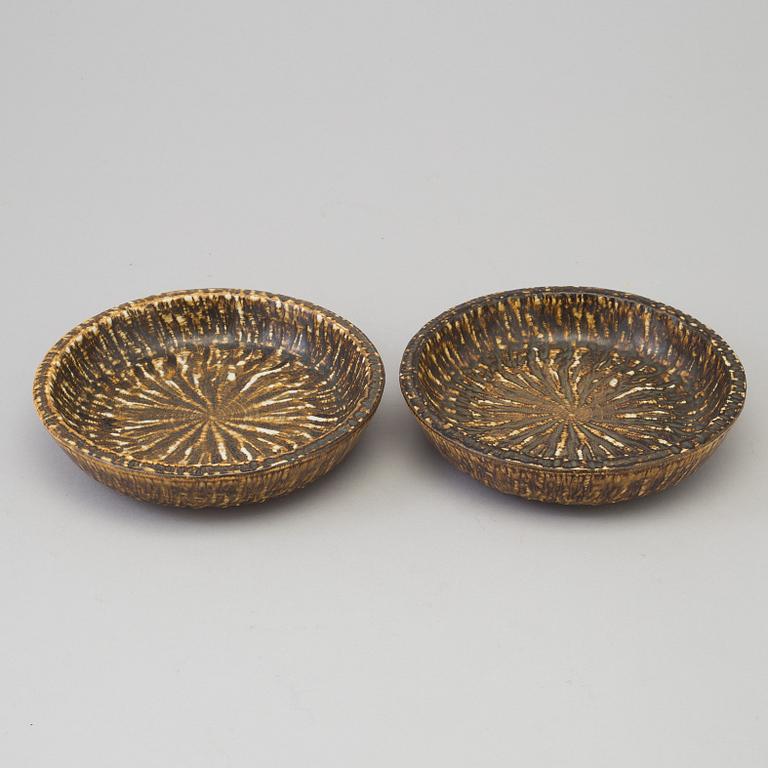 GUNNAR NYLUND, seven 'Rubus' stoneware piece from Rörstrand.