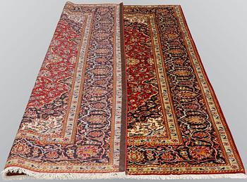 A carpet, Kashan, signed, ca 300 x 204 cm.