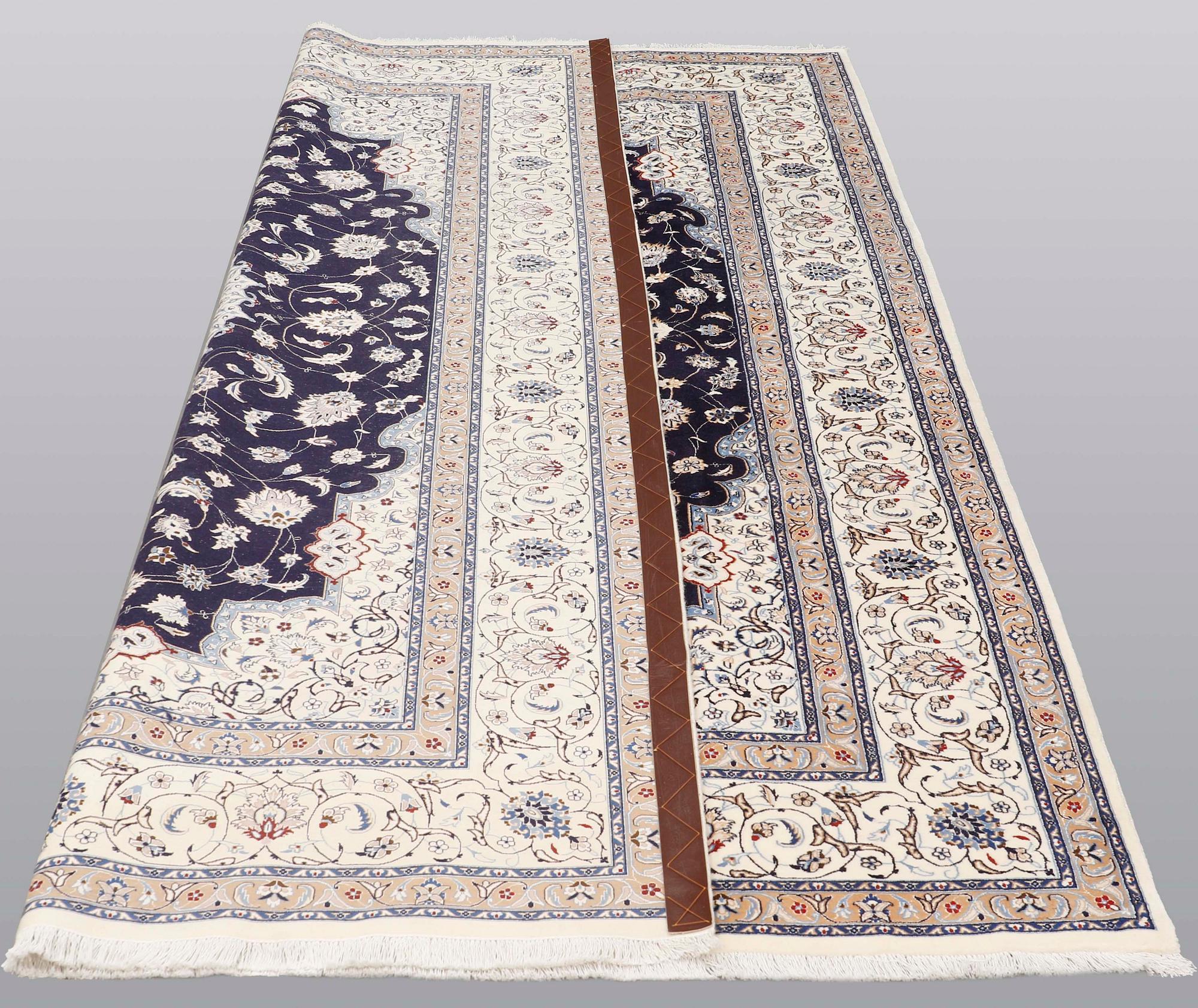 Matta, Nain, part silk, s.k 6LAA, ca 300 x 200 cm.