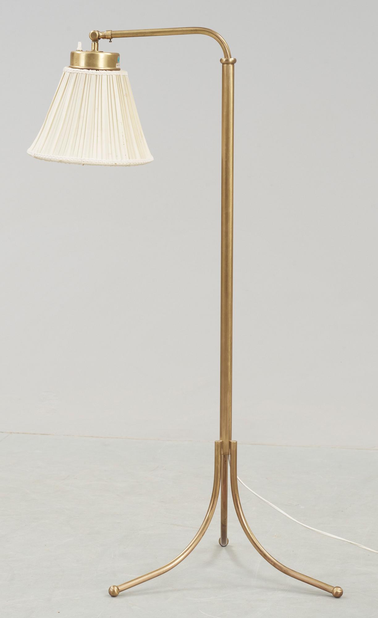 GOLVLAMPA, mässing, design Josef Frank, Firma Svenskt Tenn, modell 1842.