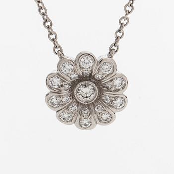 Tiffany & Co, a platinum necklace with brilliant-cut diamonds.