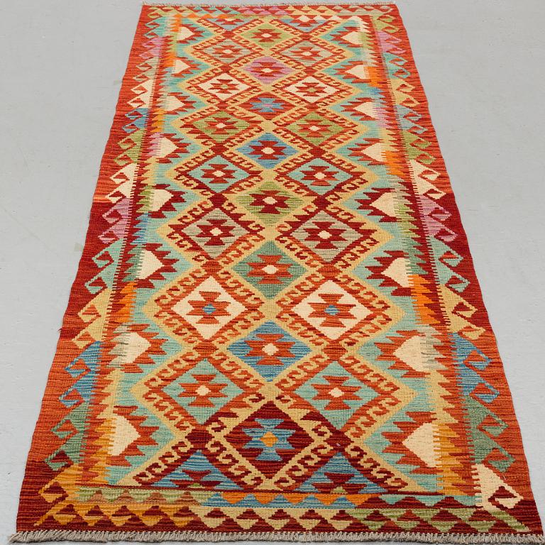 GALLERIMATTA, Kelim, ca 258 x 81 cm.