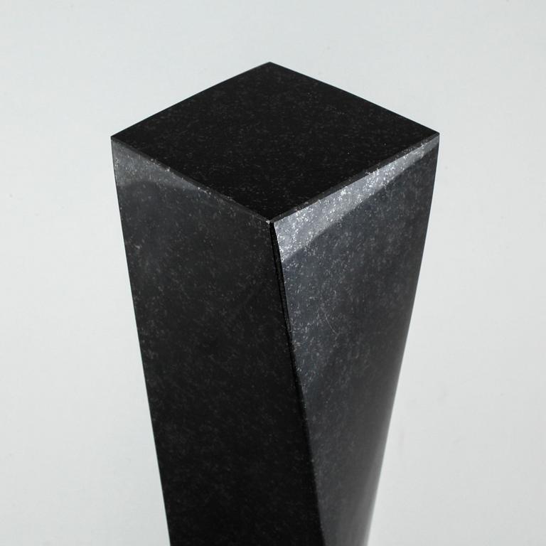 PÅL SVENSSON, a stone sculpture, signed and dated 01.
