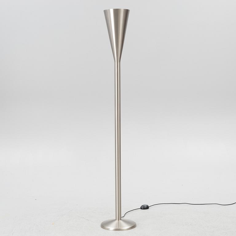 Pietro Chiesa, golvlampa, "Luminator", Fontana Arte, Italien, 2017.