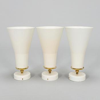 Lisa Johansson-Pape, kohdevalaisimia, 3 kpl, malli 13-005, Stockmann Orno 1900-luvun puoliväli.